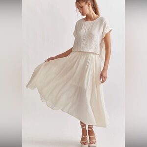 Elegant New Entro Textured Cream Top and Skirt Set Medium 6/8 fit